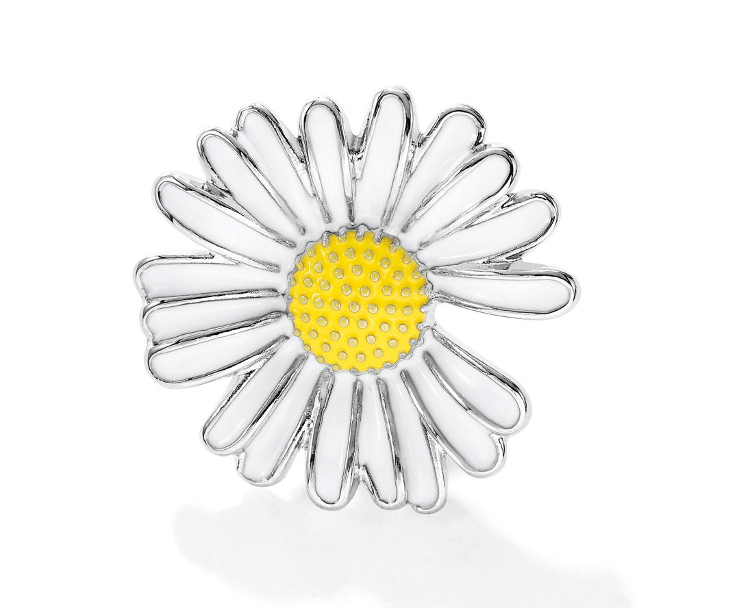 G-Dragon's same style diamond-encrusted daisy brooch